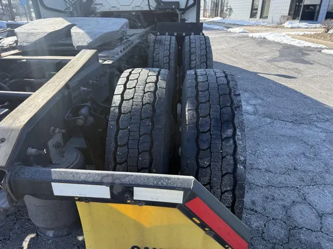 2021 International LT625