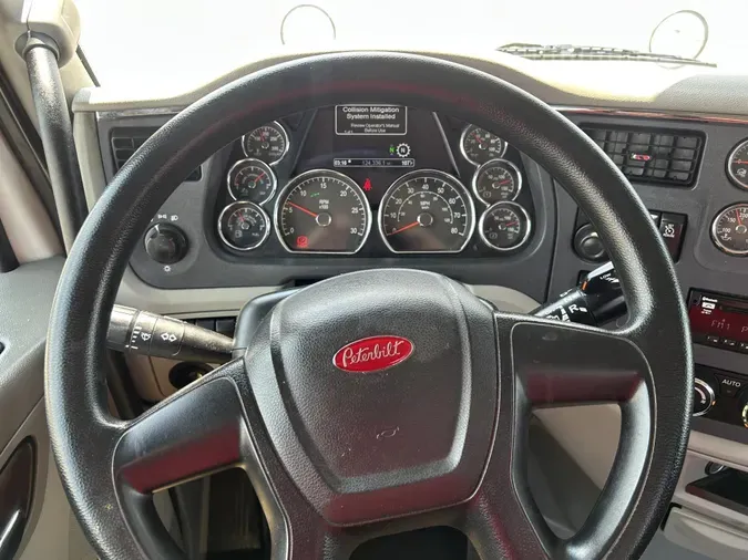 2020 Peterbilt 579