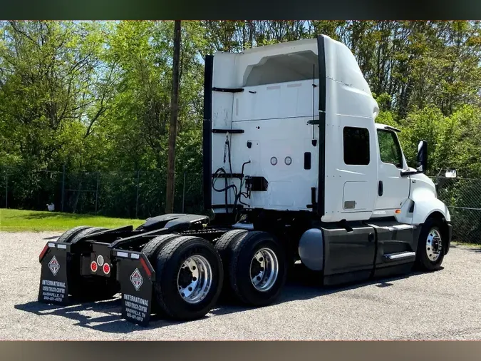 2022 INT LT625 6x4