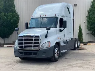 2017 FREIGHTLINER CASCADIA 125