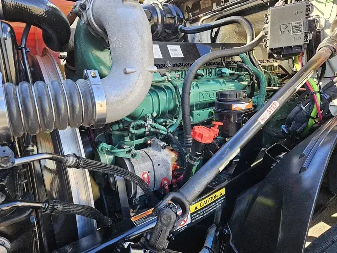 2021 VOLVO VNL64T8603c84859c0d0675ca43ff19ecd7b76a97