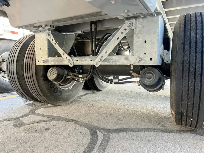 2026 MAC MOVING FLOOR