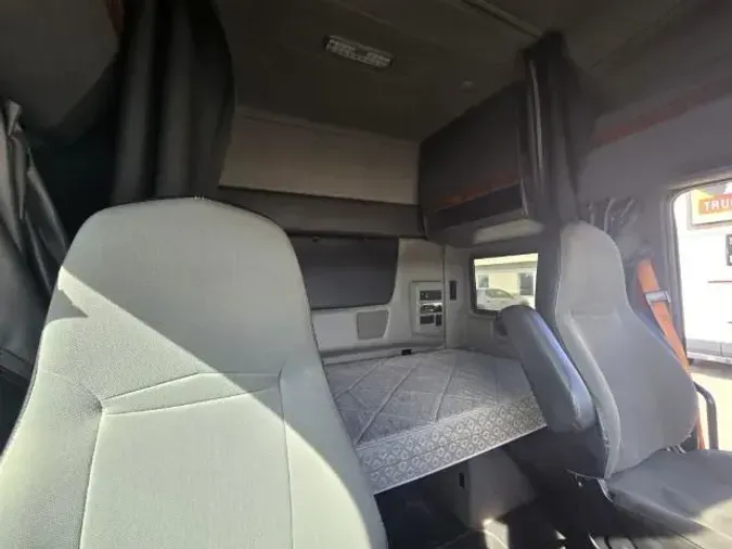 2019 International LT625