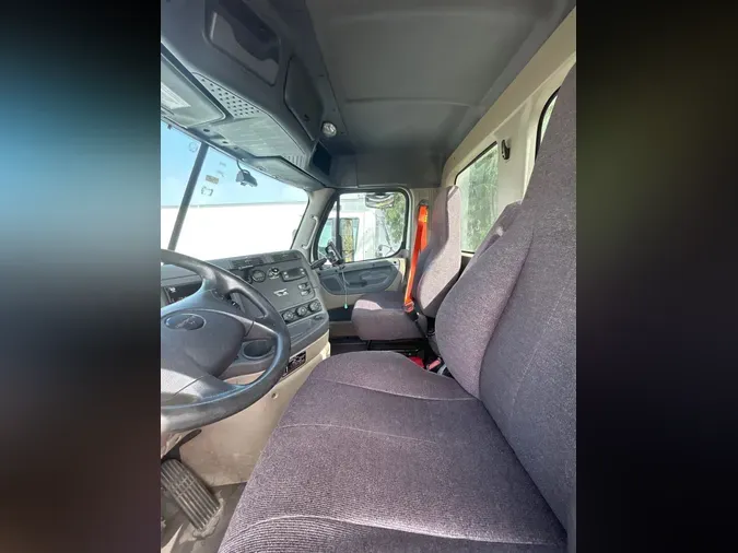 2019 FREIGHTLINER/MERCEDES CASCADIA 125