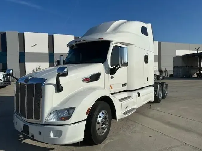 2022 Peterbilt 579