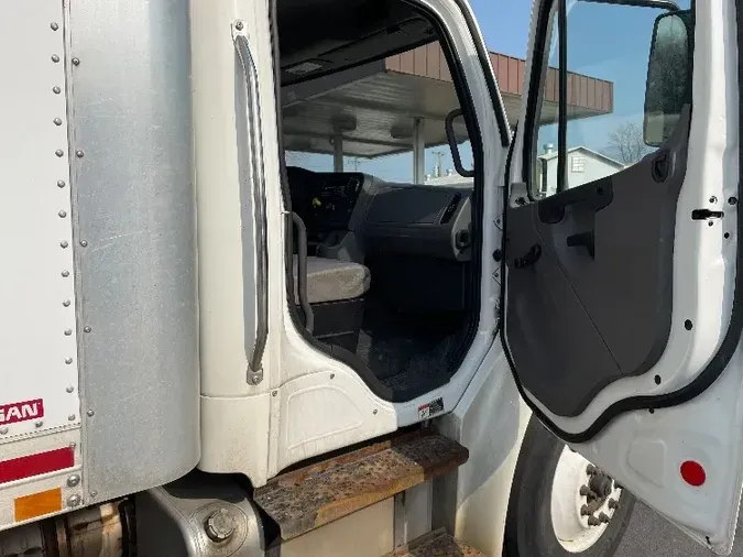 2019 Freightliner M2