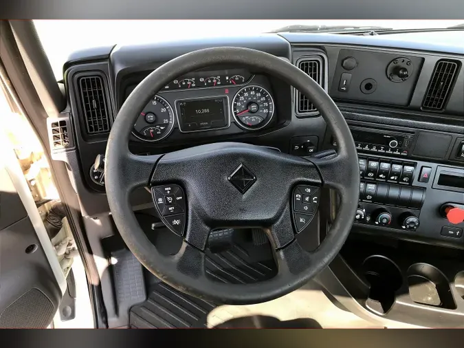 2021 INT LT625 6x4
