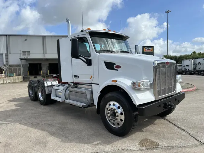 2022 Peterbilt 567