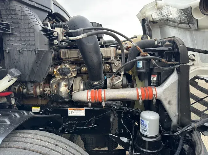 2022 FREIGHTLINER Cascadia 126