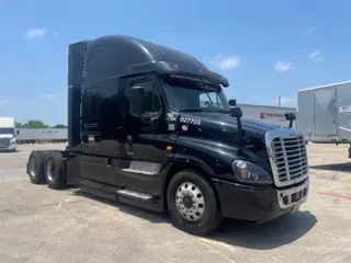 2018 FREIGHTLINER X12564ST