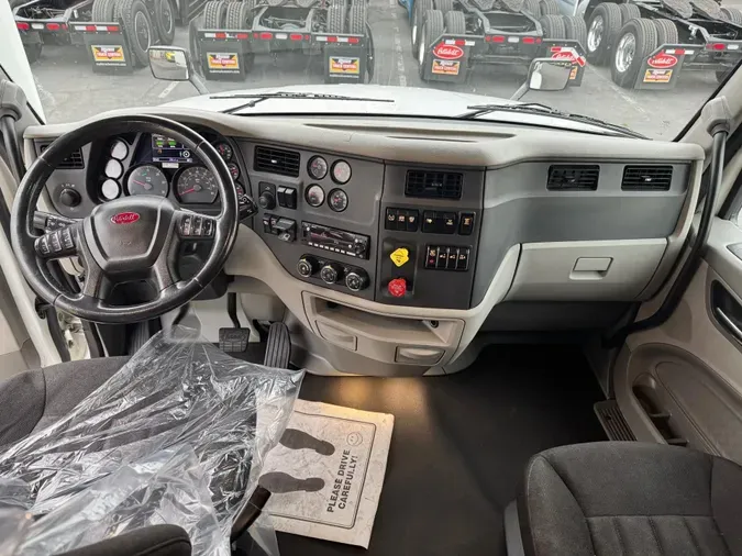 2022 Peterbilt 579