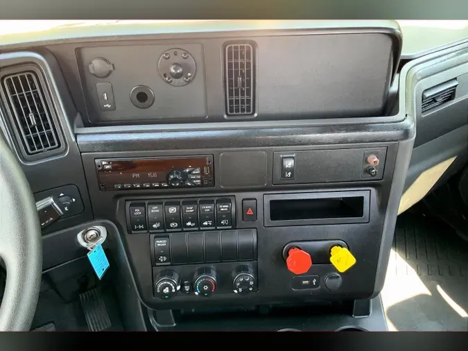 2020 INT LT625 6x4