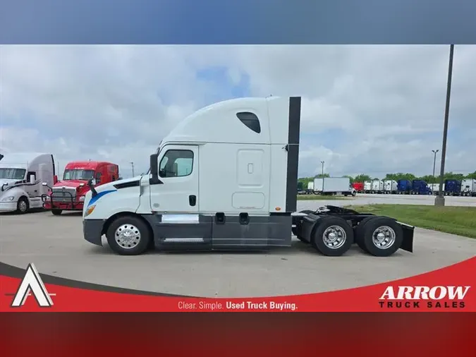 2020 FREIGHTLINER CA126