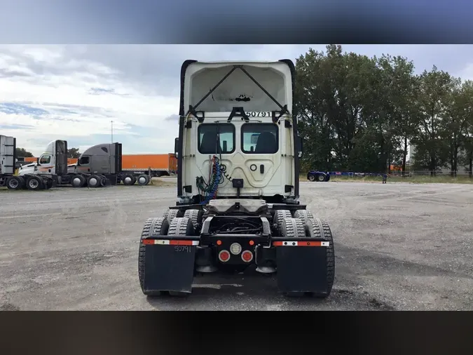 2020 Freightliner Cascadia 1263ca4cbffe6c3980d576d9e97a50d89e1
