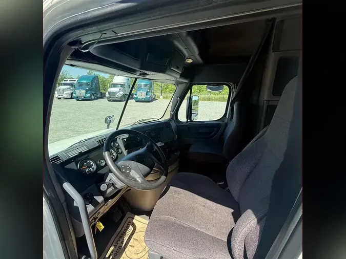 2020 FREIGHTLINER CASCADIA