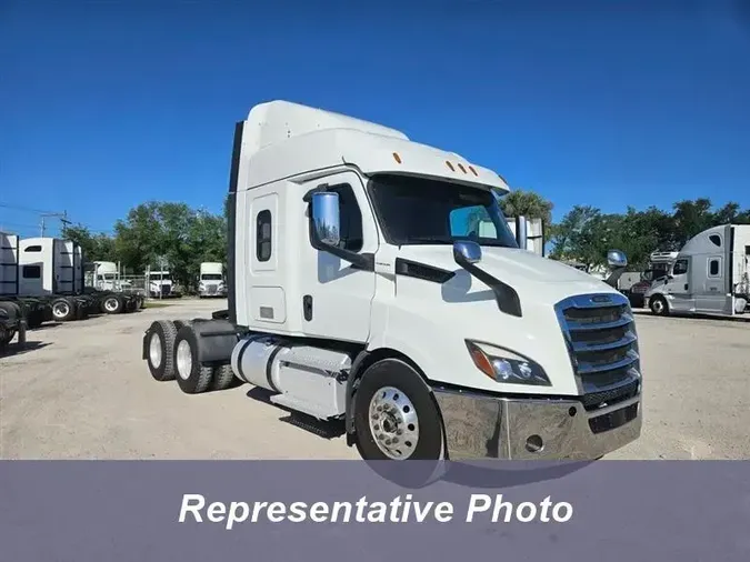 2020 FREIGHTLINER CA116