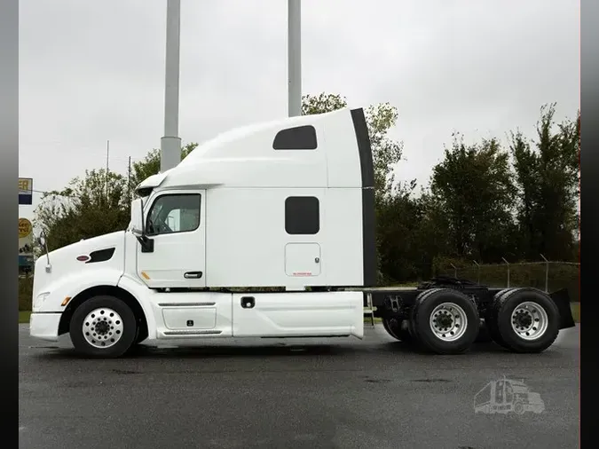 2022 PETERBILT 579