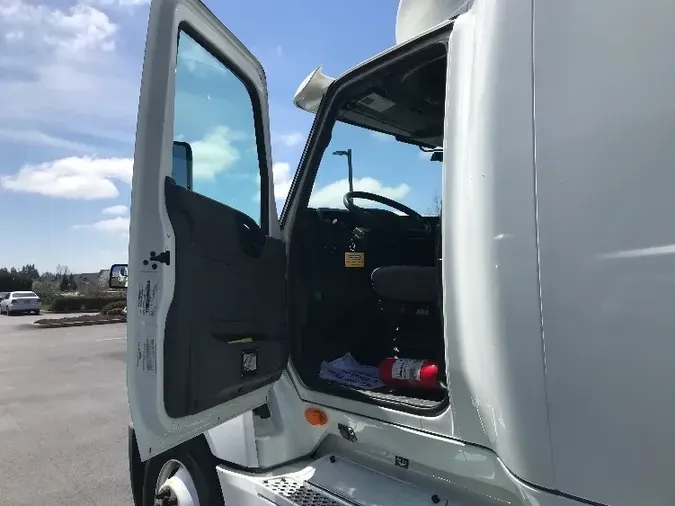 2019 International LT625