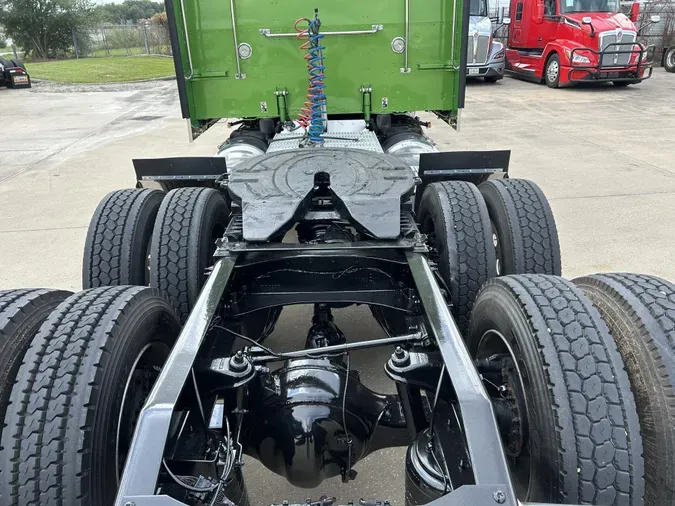 2022 Peterbilt 389