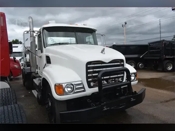 2006 MACK GRANITE CV713