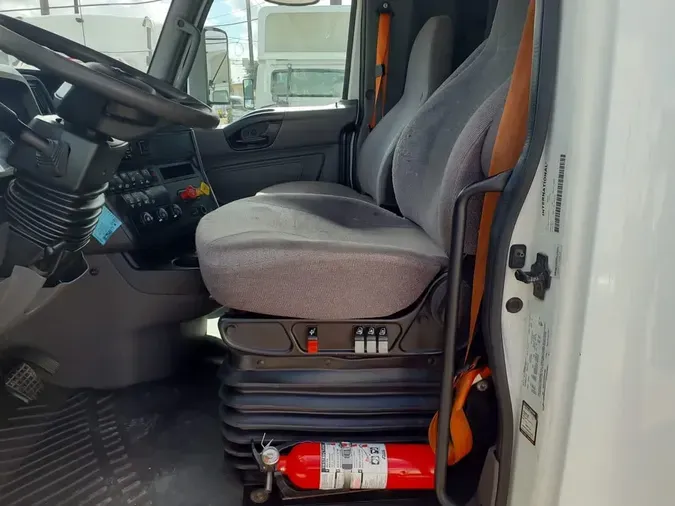 2019 NAVISTAR INTERNATIONAL LT625 SLPR CAB