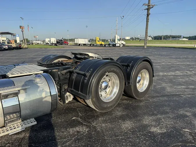 2019 Volvo VNL64T2003cb7e0ffb15ac142083c383f775c3144