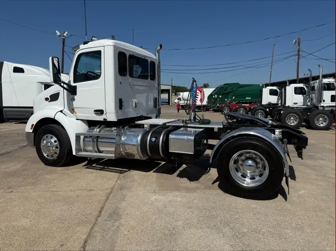 2017 Peterbilt 579