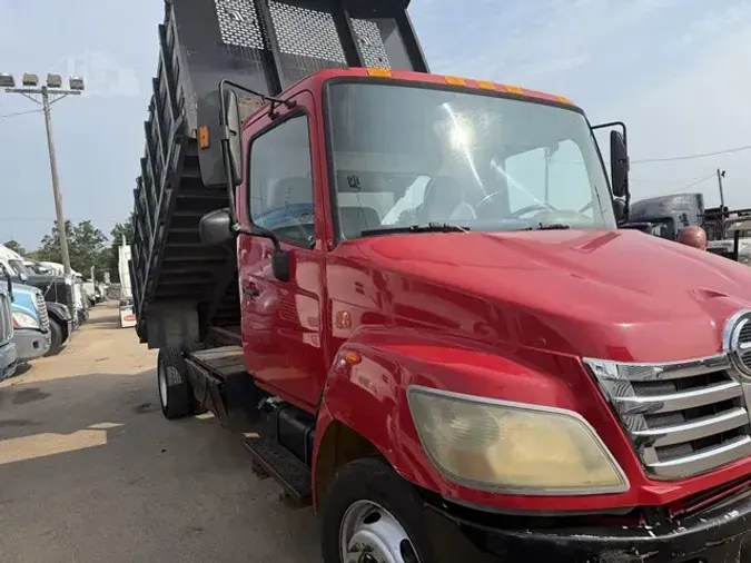 2005 HINO 185
