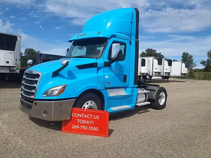 2020 FREIGHTLINER/MERCEDES NEW CASCADIA 1263cbf37a097799cd607e8ececc1e98796
