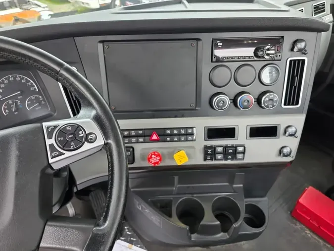 2019 FREIGHTLINER NEW CASCADIA 126