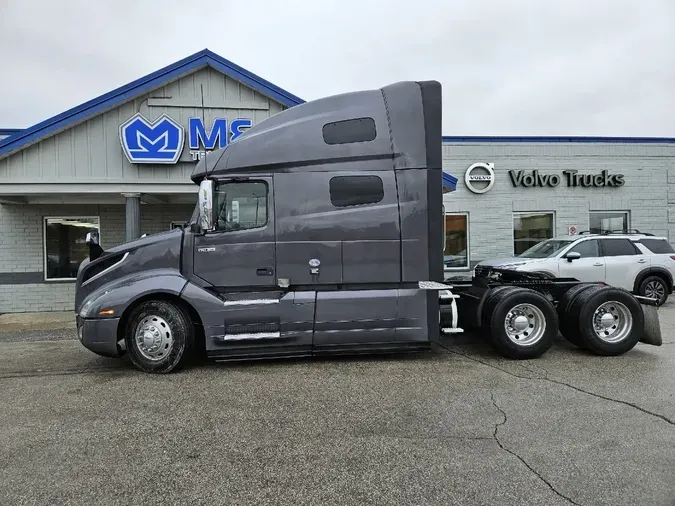 2024 VOLVO VNL64T760