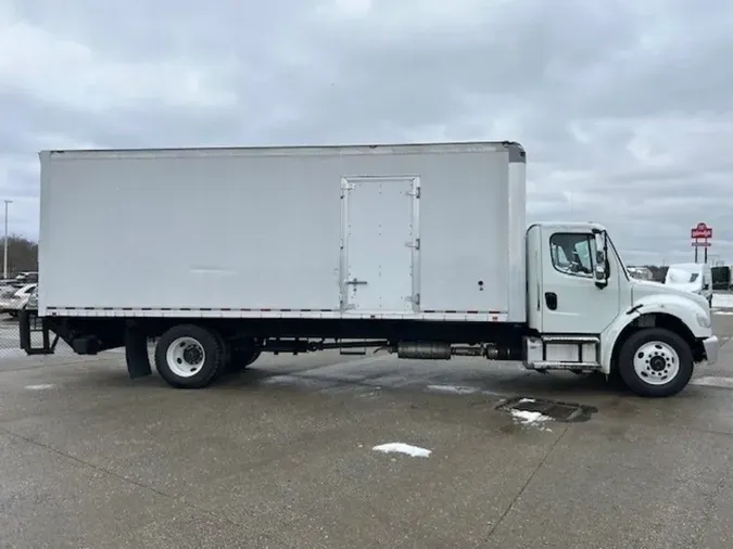 2017 Freightliner M2 106