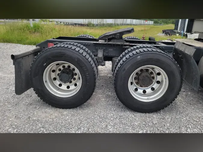 2018 Volvo VNL300