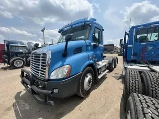 2016 FREIGHTLINER CASCADIA 113