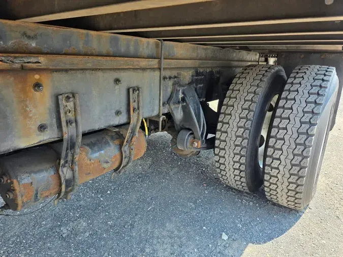 2017 FREIGHTLINER M2 106