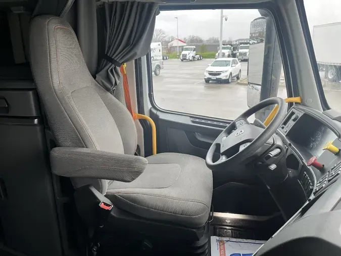 2022 VOLVO VNL64T7403ccc5551e7a99382844dfc69f2c22ffc