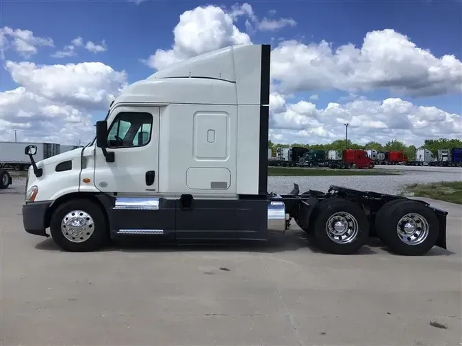 2018 FREIGHTLINER CASCADIA3cccacd3bee94d7bb51bec6fc42f9cc7