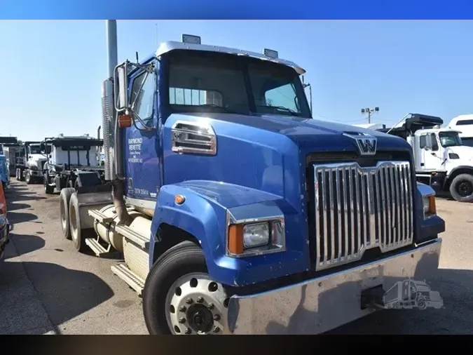 2016 WESTERN STAR 4700