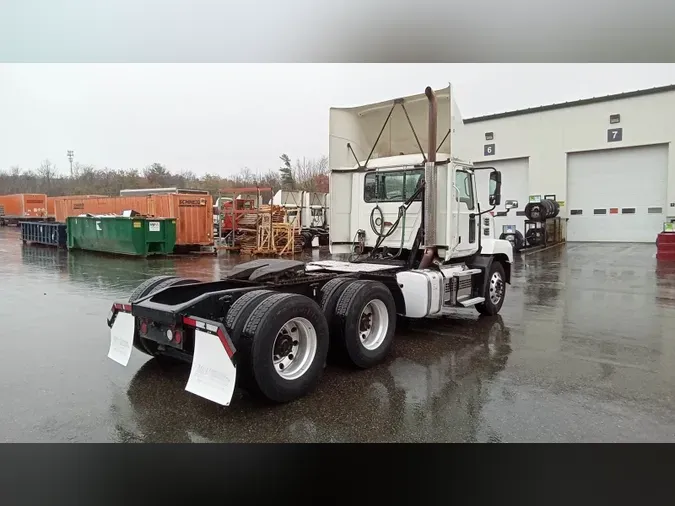 2020 Mack Anthem3ccef6cdb0363b9122c5d352f0ade55d