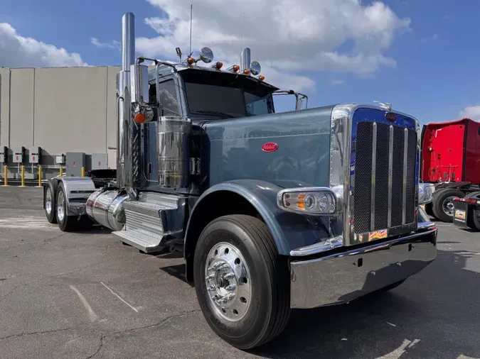 2023 Peterbilt 3893cd172898c69c09d5b7dd70ce58ddd3a