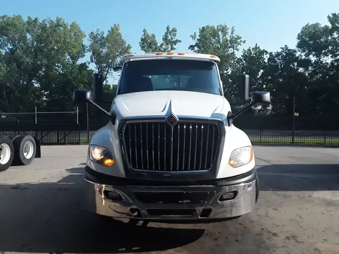 2018 NAVISTAR INTERNATIONAL LT625 DAYCAB T/A