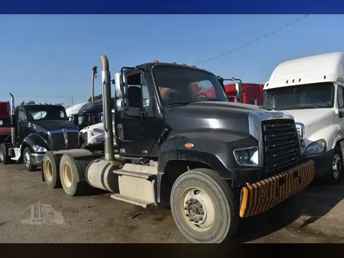 2015 FREIGHTLINER 114SD3cd6b93587b06a8d0bcd2a4ed9bce143