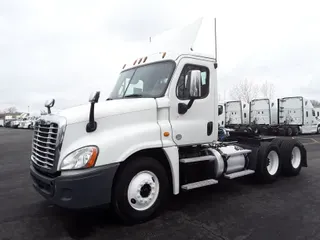 2015 Freightliner CASCADIA 125
