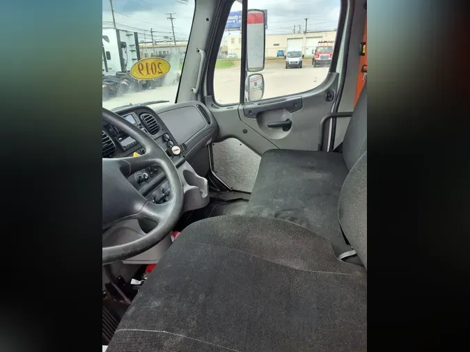 2019 FREIGHTLINER/MERCEDES M2 106