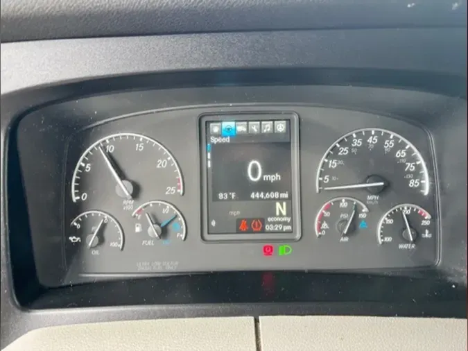 2022 Freightliner Cascadia 126
