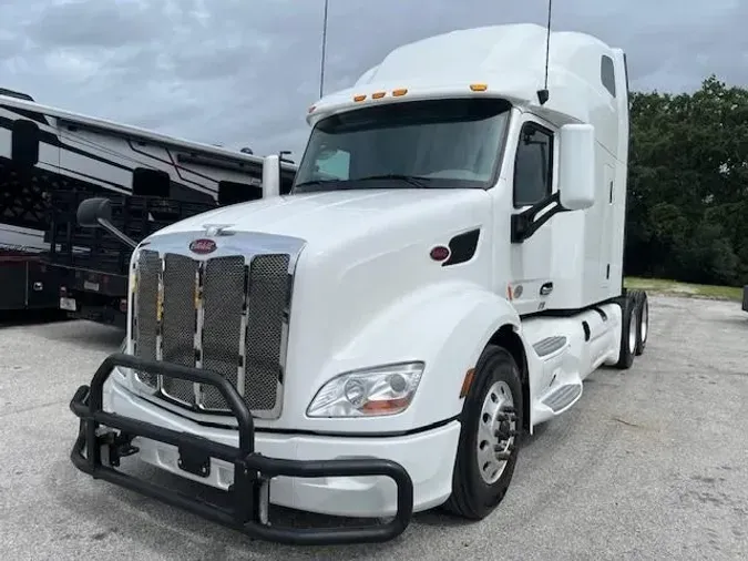 2022 Peterbilt 579