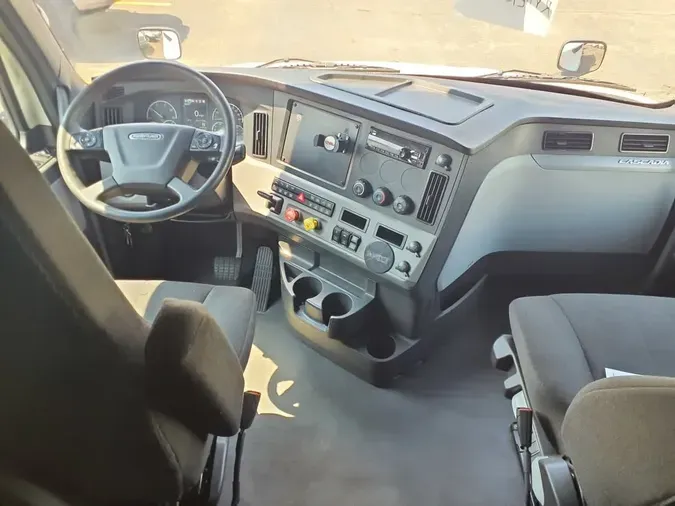 2020 FREIGHTLINER NEW CASCADIA PX12664