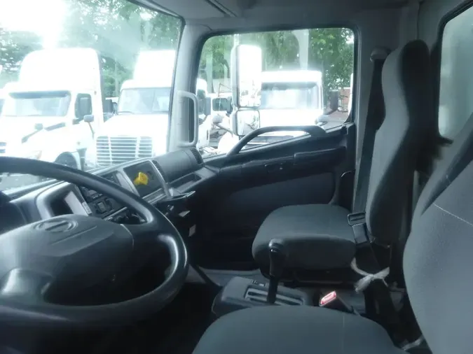 2018 HINO HINO 338