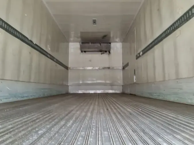 2020 FREIGHTLINER/MERCEDES M2 106