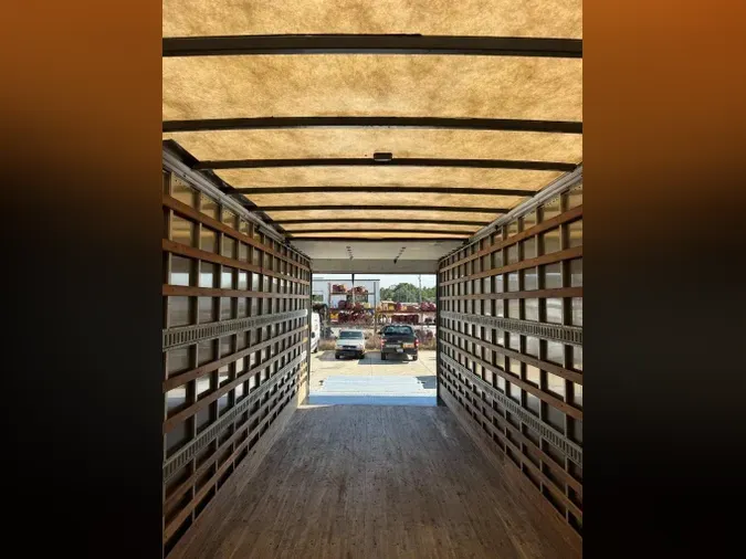 2019 Freightliner Business Class M2 106